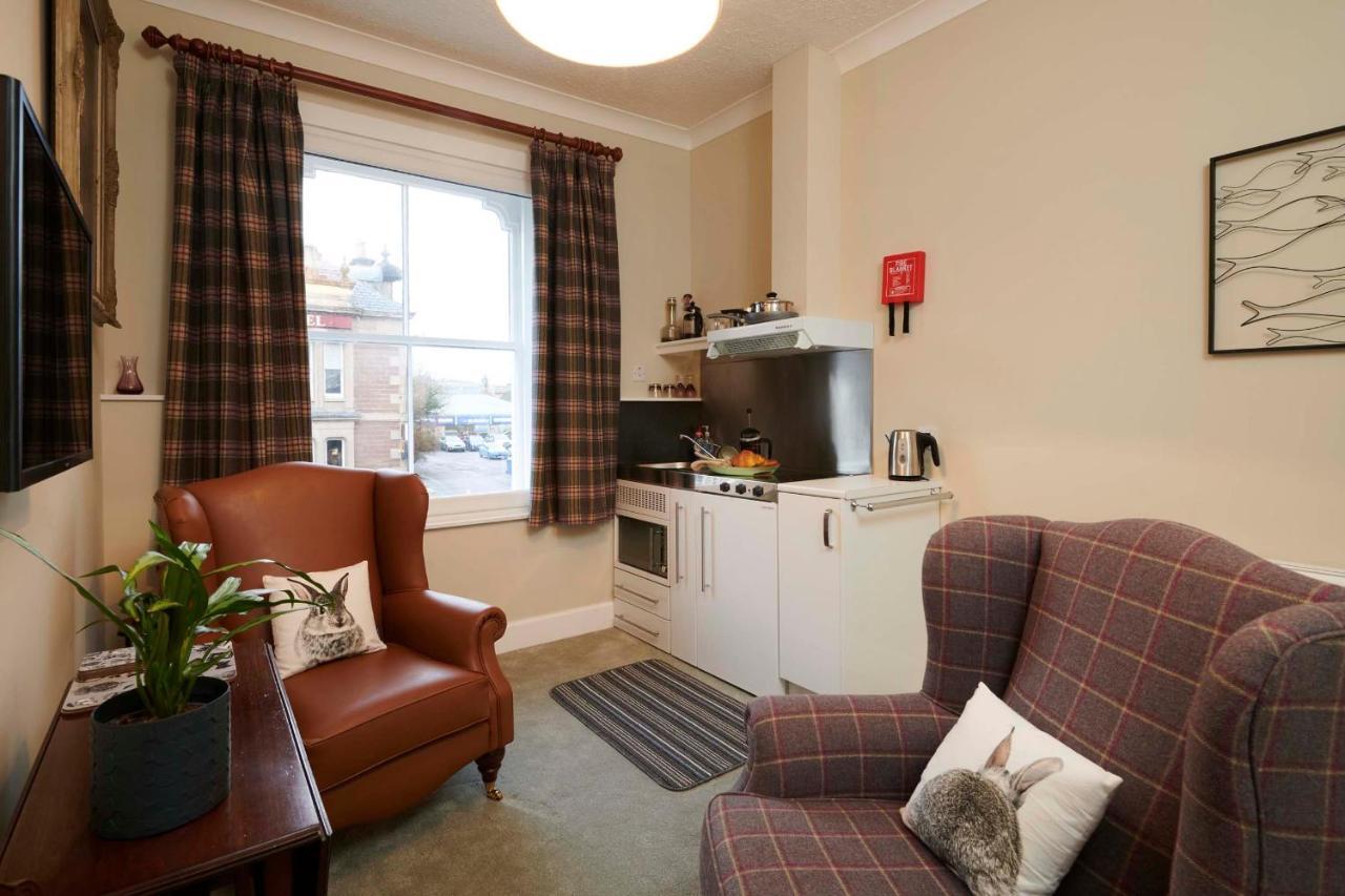 Downright Gabbler Apartment Beauly Luaran gambar