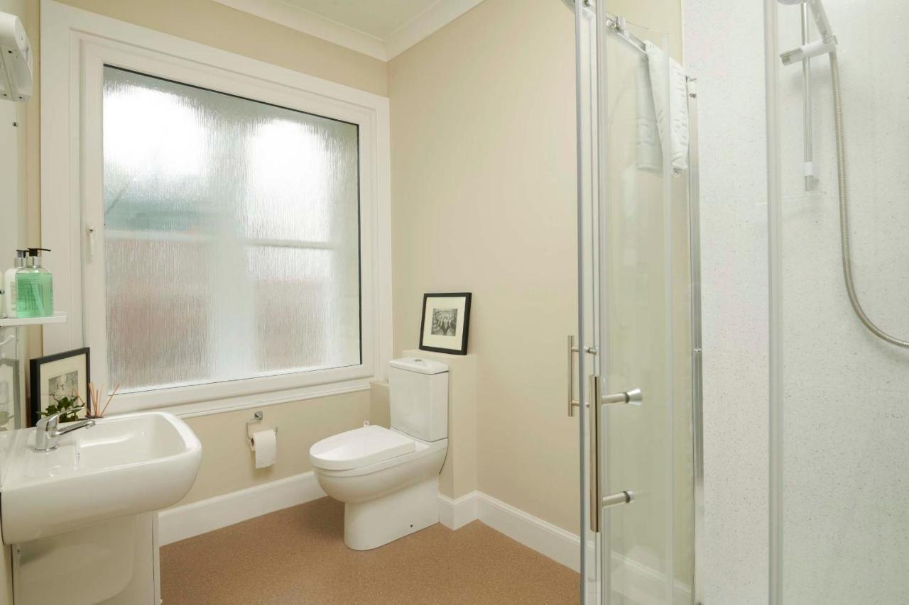 Downright Gabbler Apartment Beauly Luaran gambar